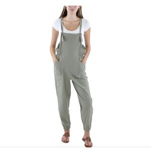 Vanilla Star Women's olive drab Green Lightweight Overalls Size M Spring